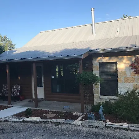 Walnut Canyon Cabins-3