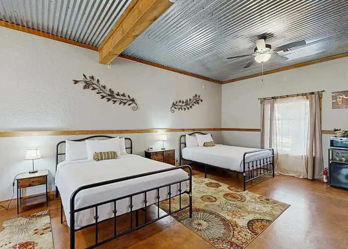 All Vacation Rentals Historic Rocky Hill